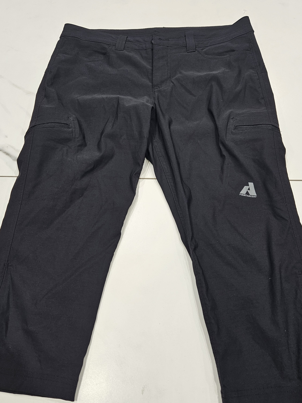 Eddie Bauer First Accent  Women's Capri Pants Size 8 Black